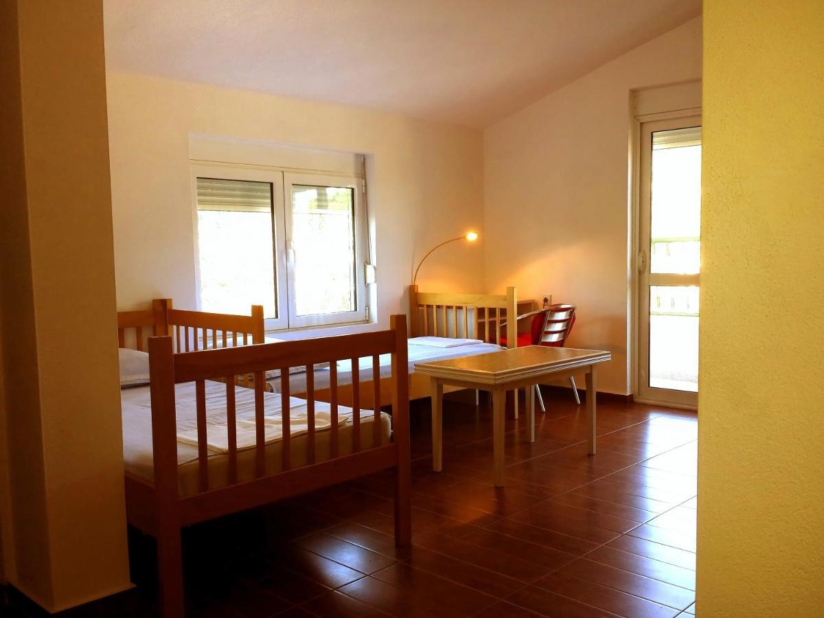 Hoxha Rooms Ούλτσιν Δωμάτιο φωτογραφία