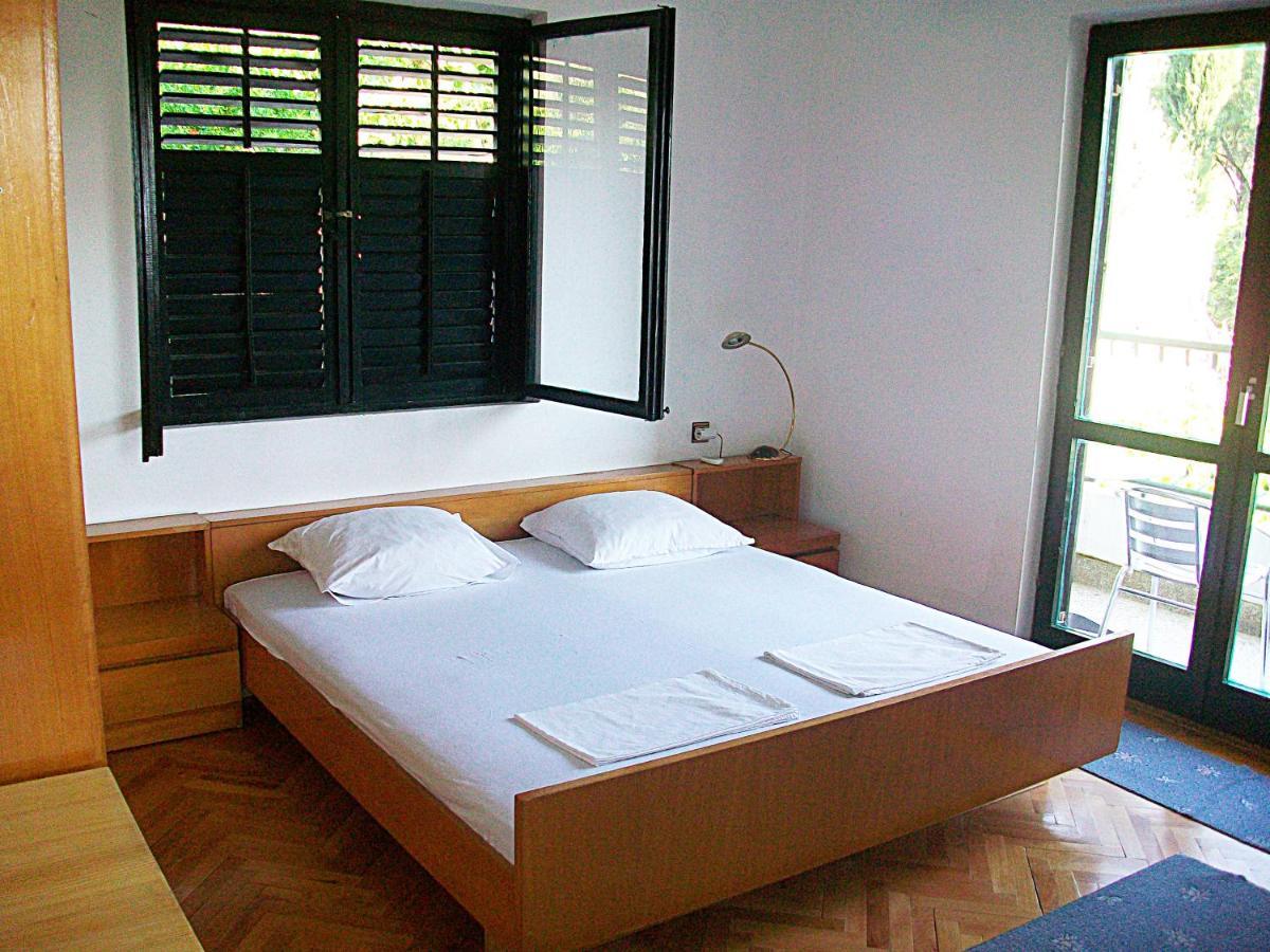 Hoxha Rooms Ούλτσιν Δωμάτιο φωτογραφία