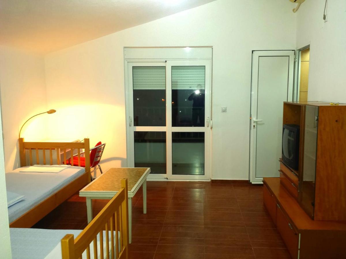 Hoxha Rooms Ούλτσιν Δωμάτιο φωτογραφία
